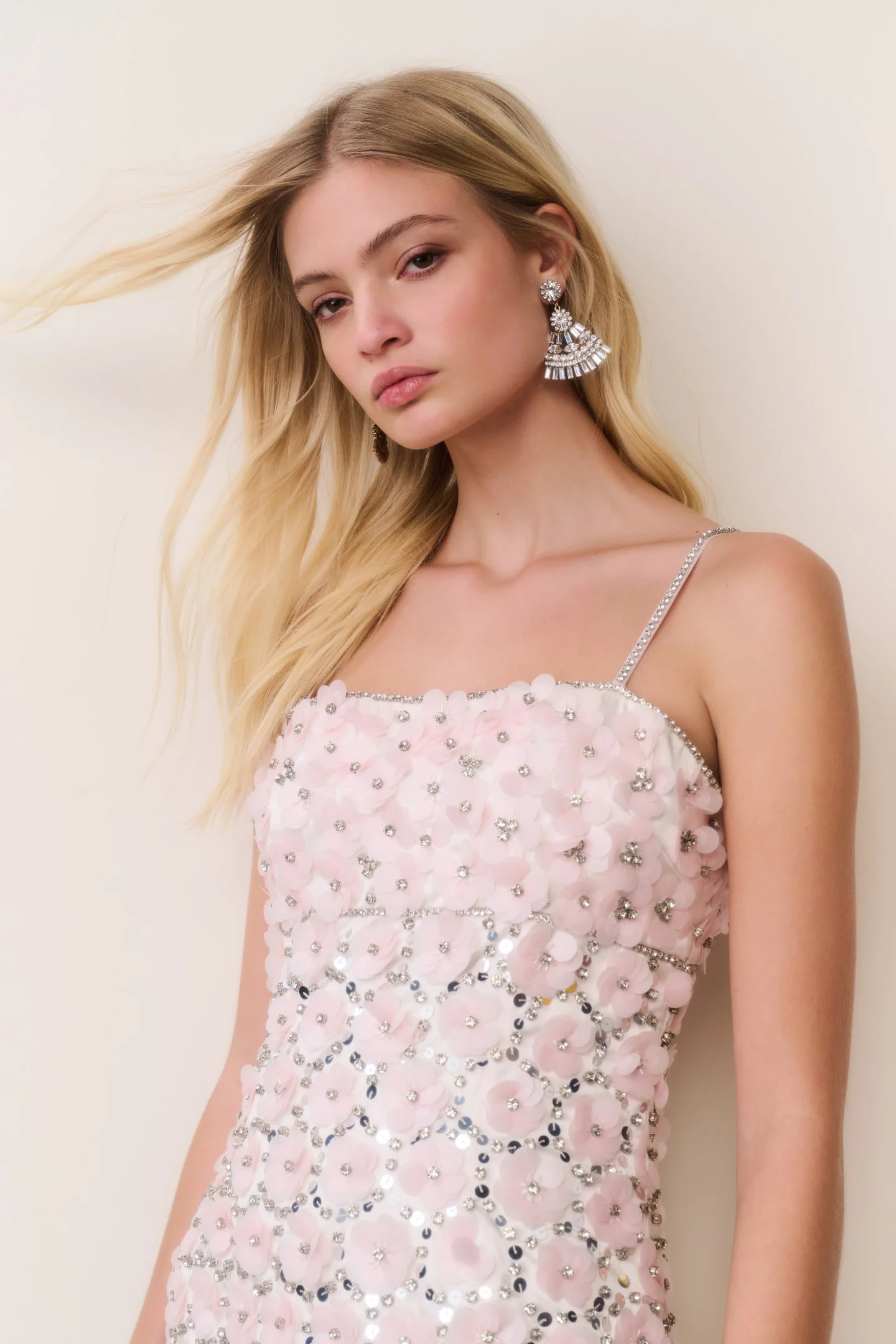 Katarina Blumenverzierte Minikleid