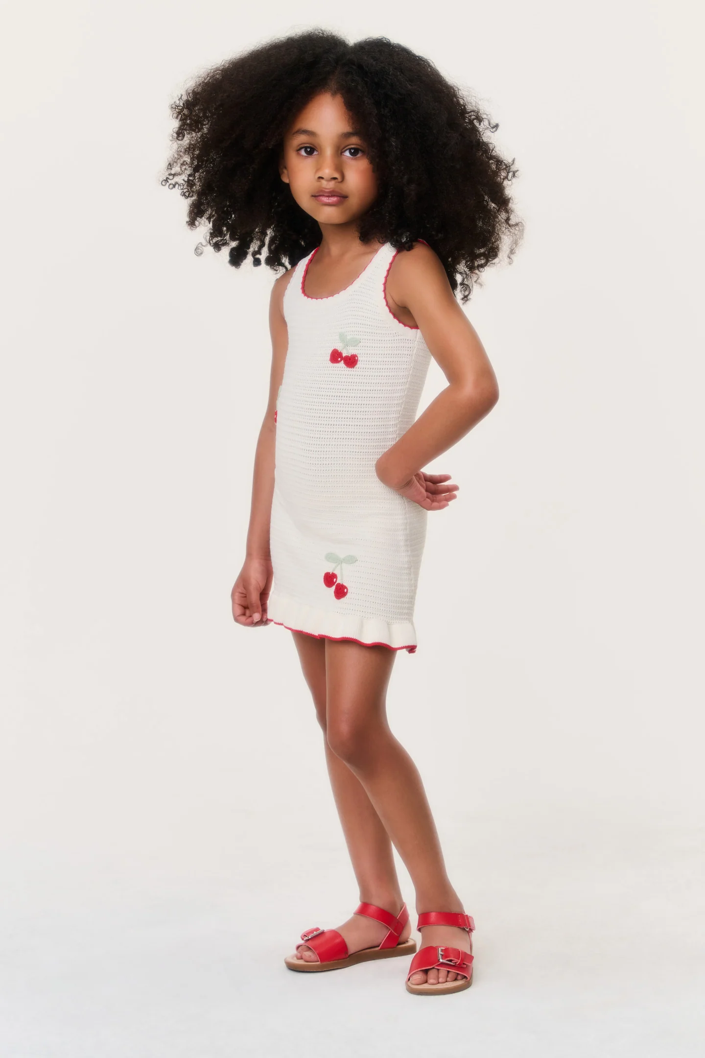 Kleines Mädchen Ottie Kirsch-Dirndl