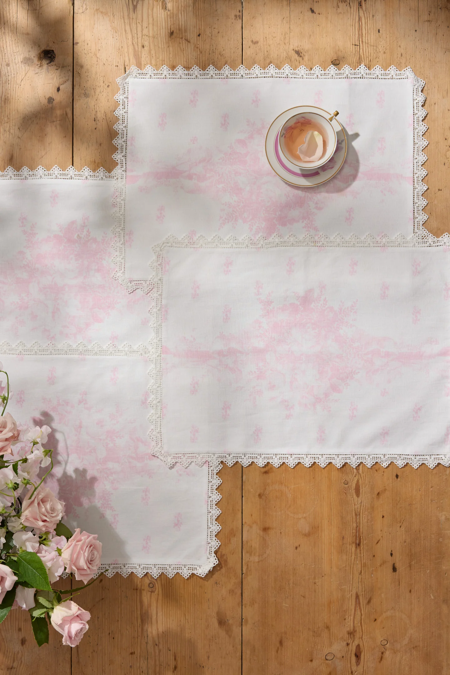 Bedruckter rosa viktorianischer Tischset - Set von 4