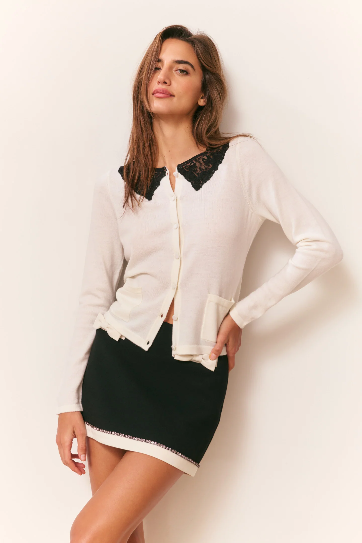 Lolani Wolle Spitzenkragen-Cardigan