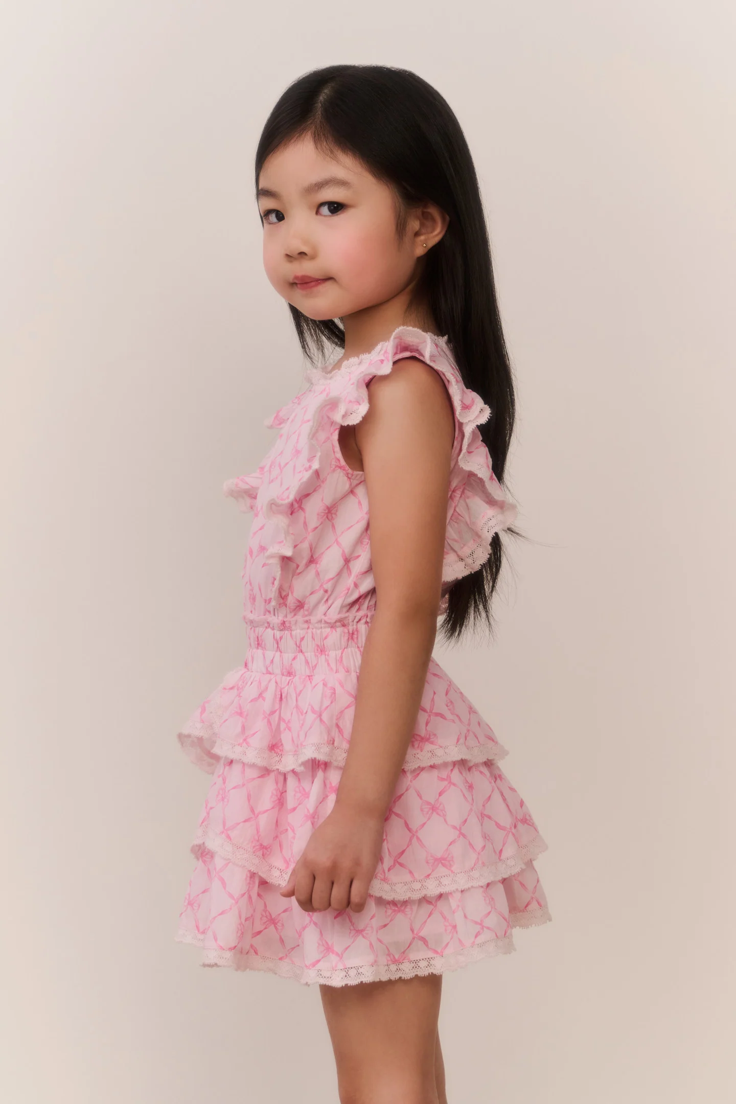 Kleines Mädchen Herzchen Decker-Kleid