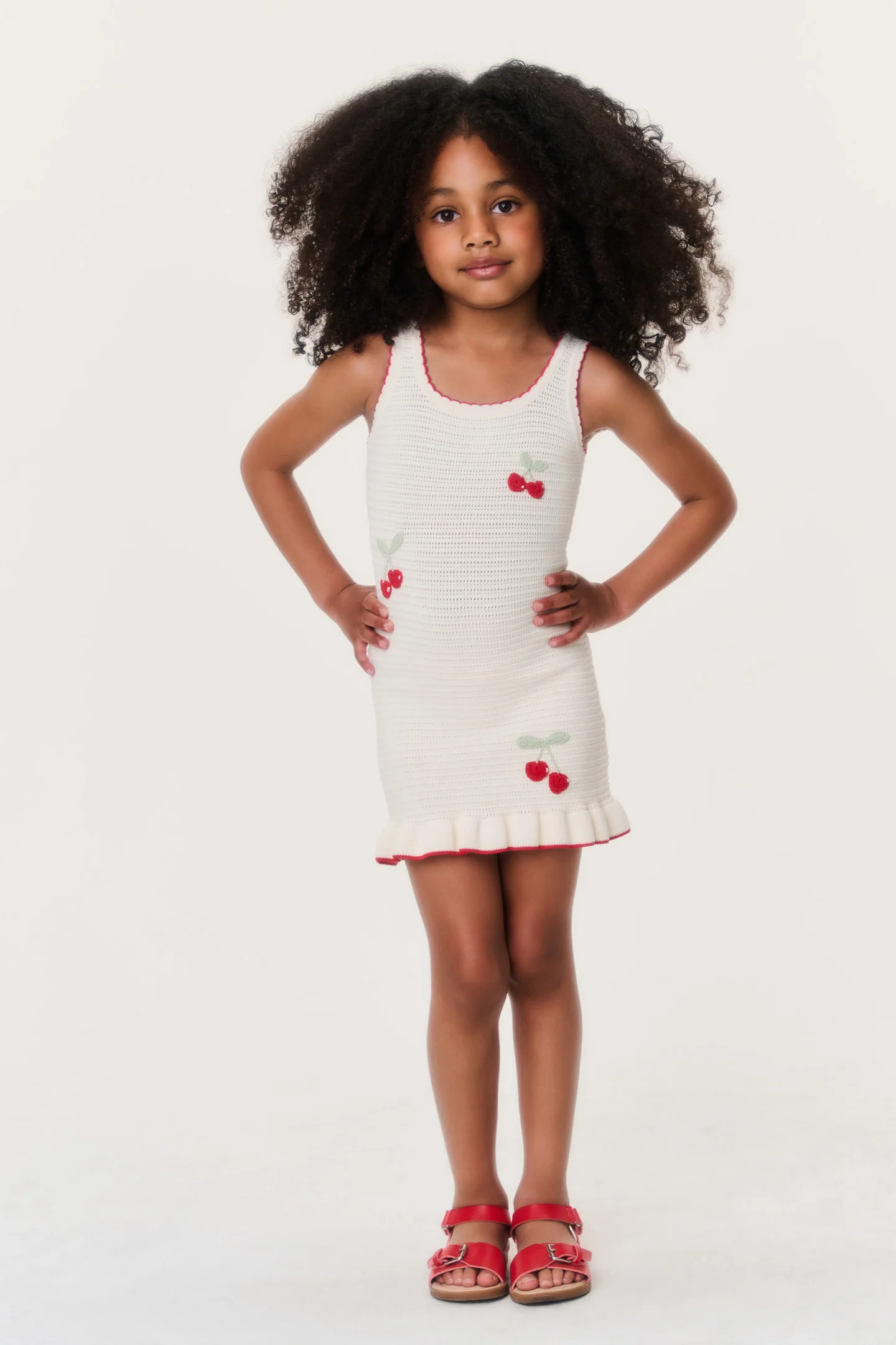 Kleines Mädchen Ottie Kirsch-Dirndl
