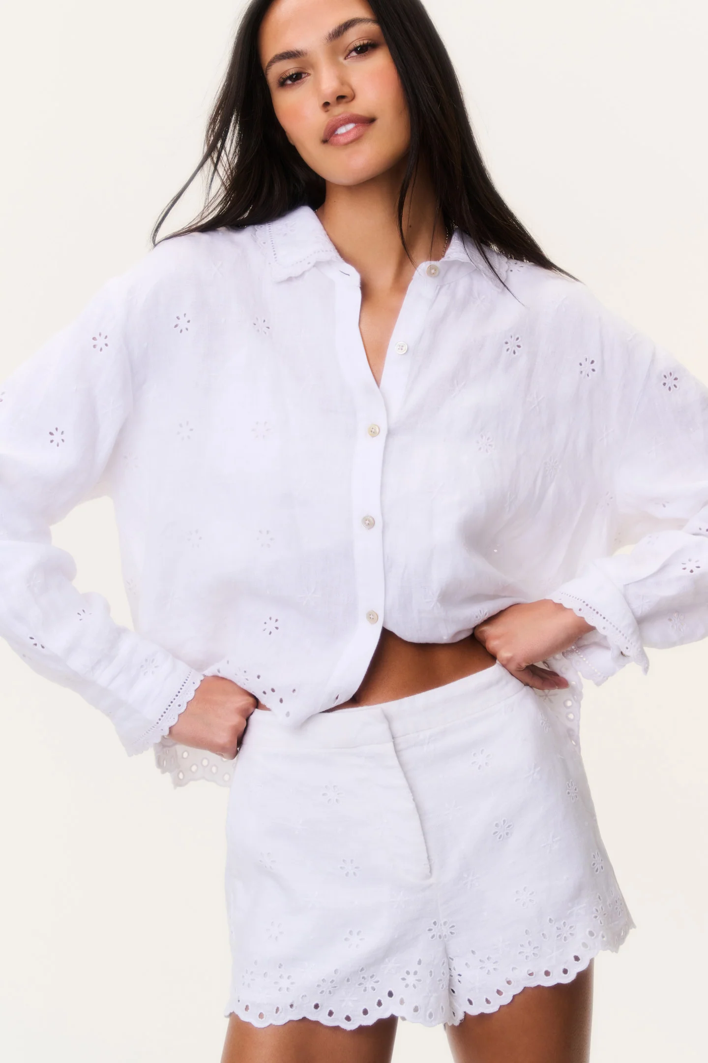 Jodine Eyelet Leinen-Shorts