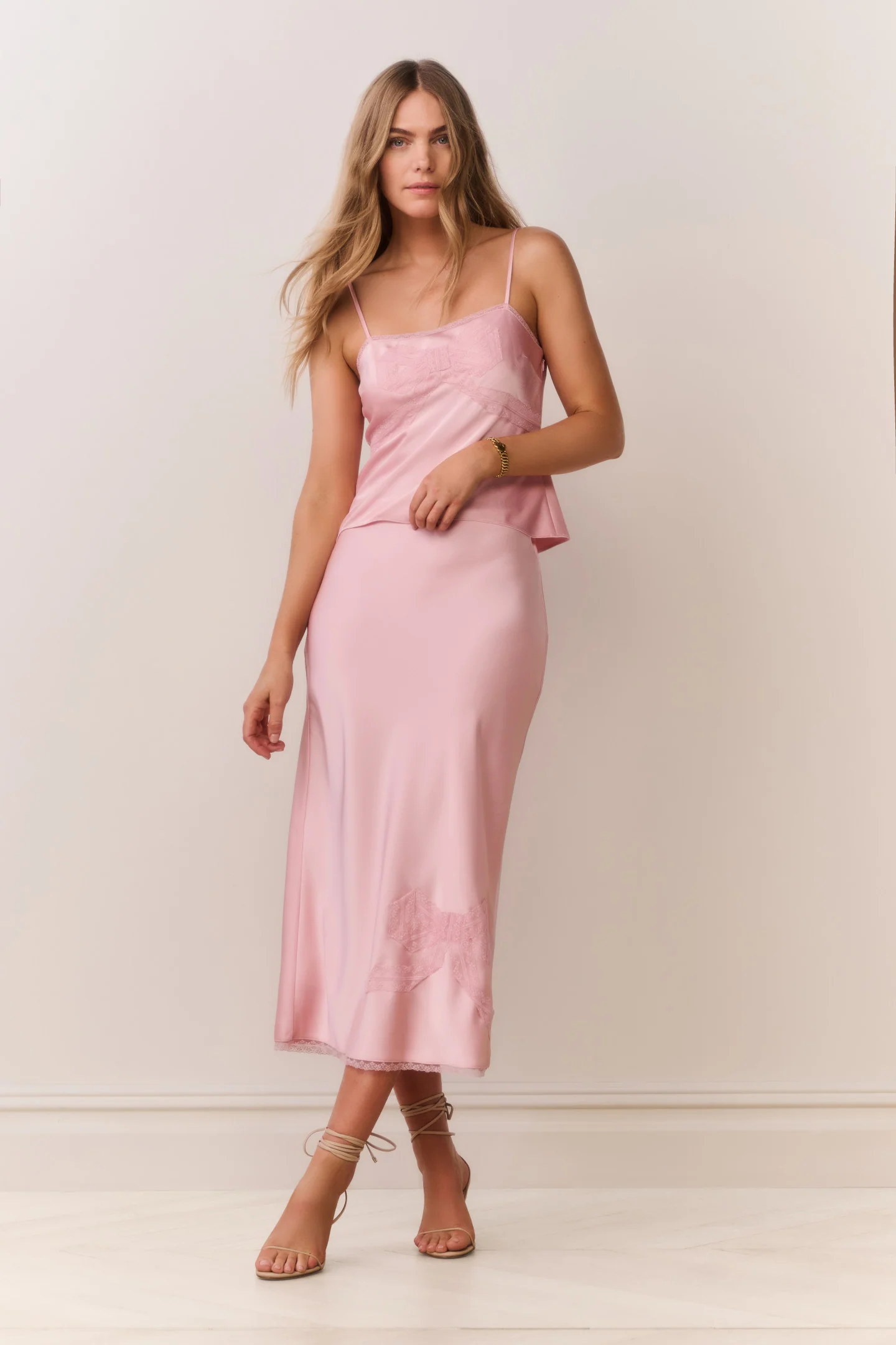Vallis Spitzen-Bow-Satin-Midi-Rock