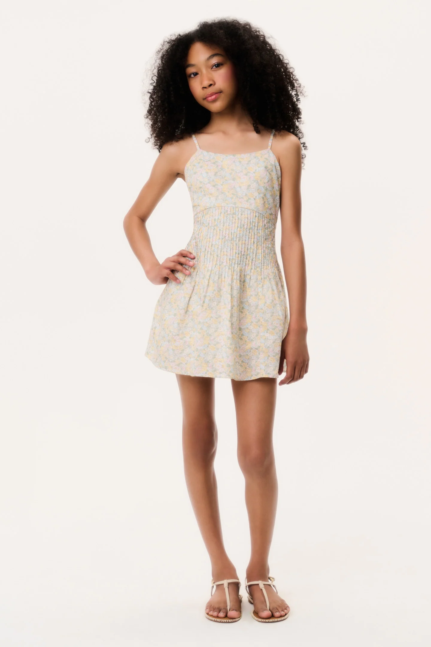 Hergestellt mit Liberty-Stoffen Tween-Havrea-Kleid