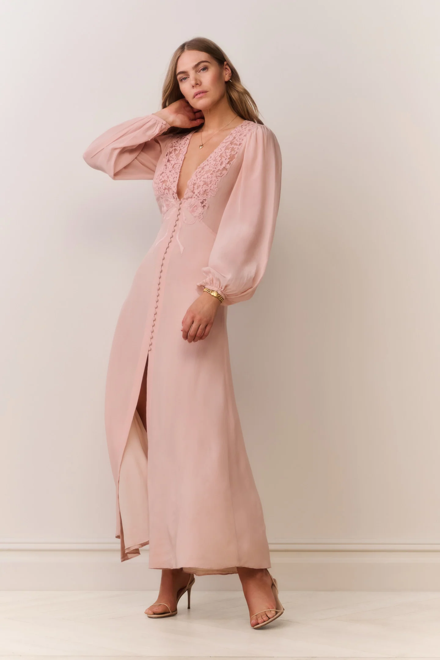 Lina Seiden-Rüschen-Verzierung Maxikleid