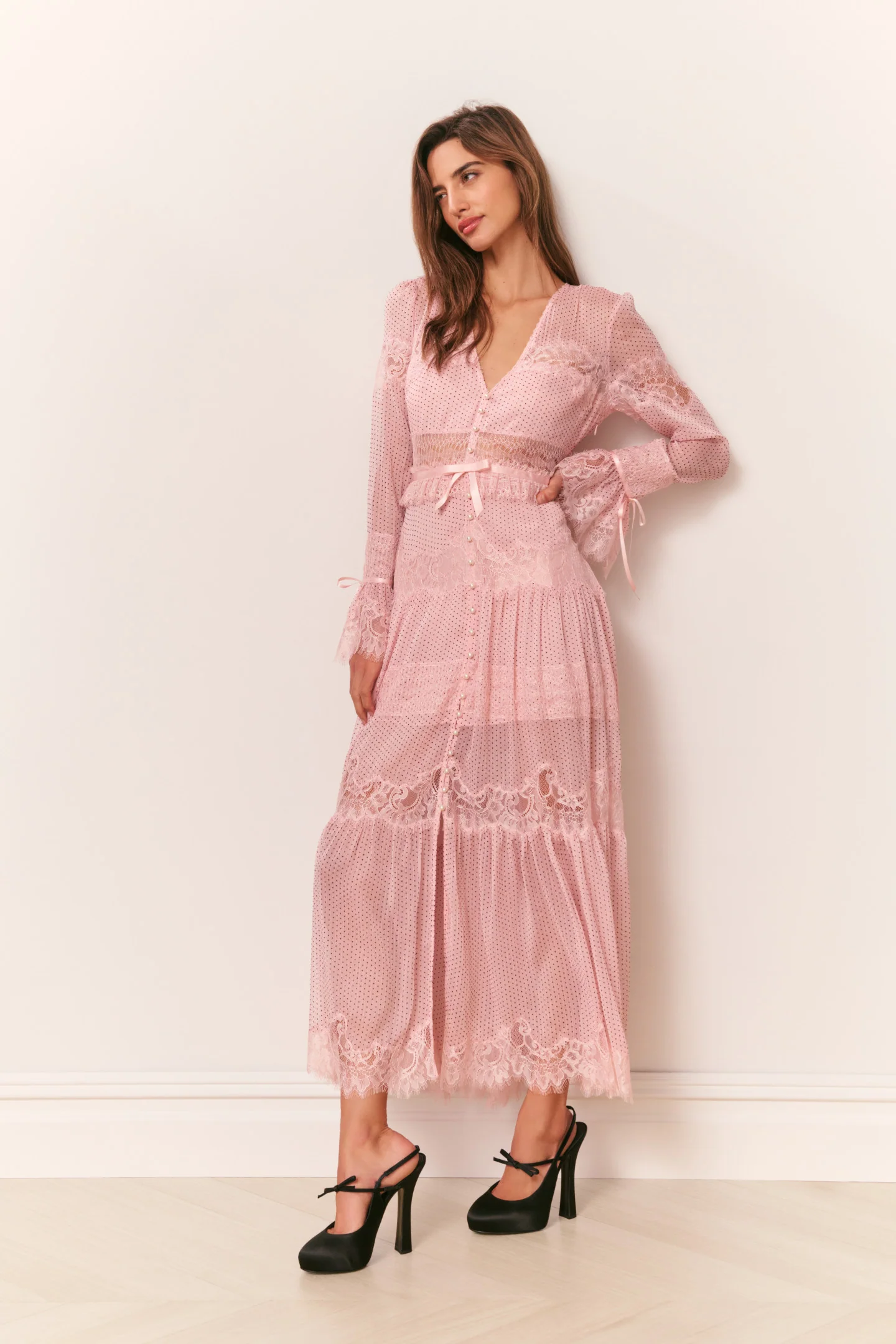 Marinetta Maxikleid mit Punktmuster und Spitzenbesatz