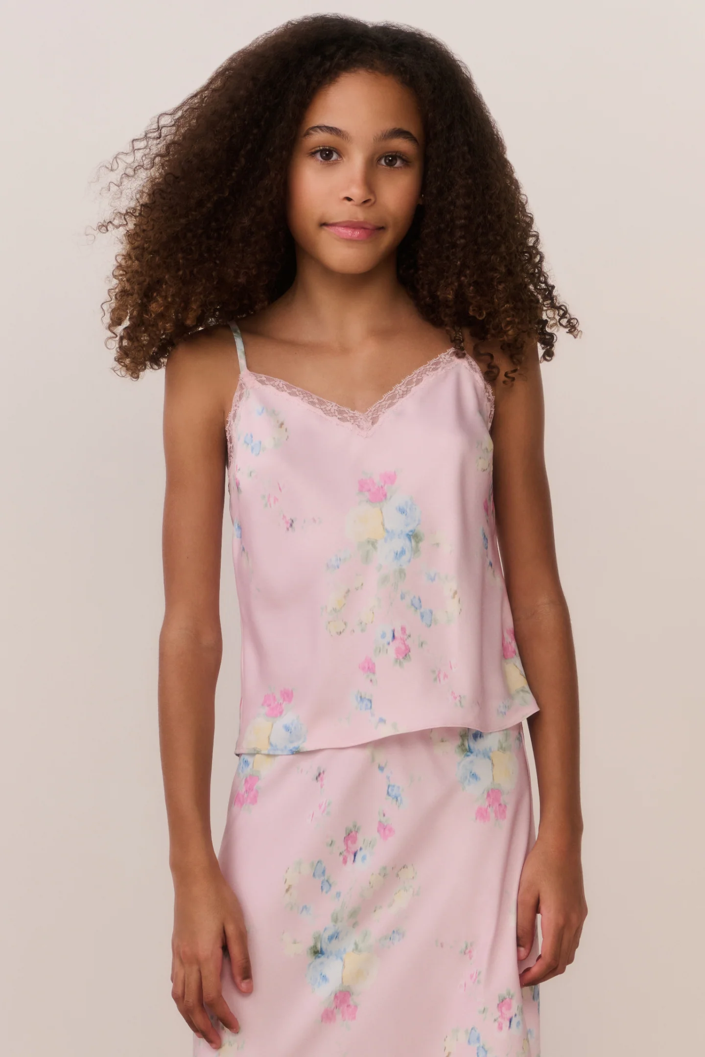Tween Lirena Satin Bluse mit Blumenmuster