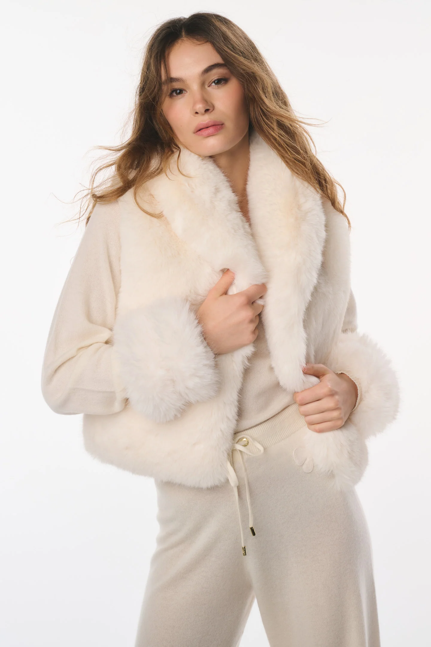 LoveShackFancy x MAX&MOI Verena Fauxpelzweste